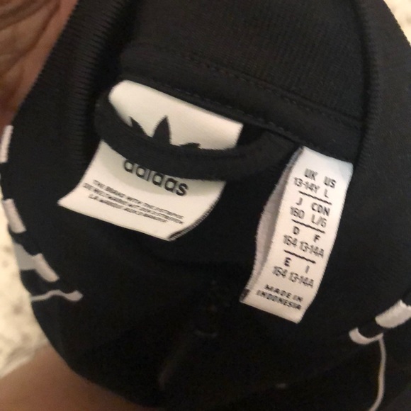 Adidas sweater - Picture 4 of 4